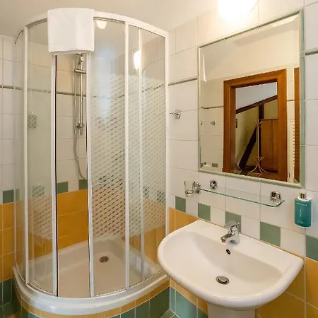 Mastal Pensión 3*
